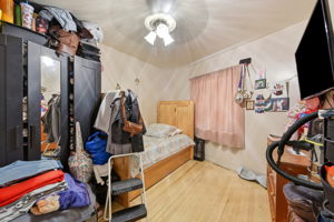 039_F8_3050-3058 Davis St