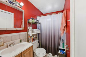 047_F8_3050-3058 Davis St