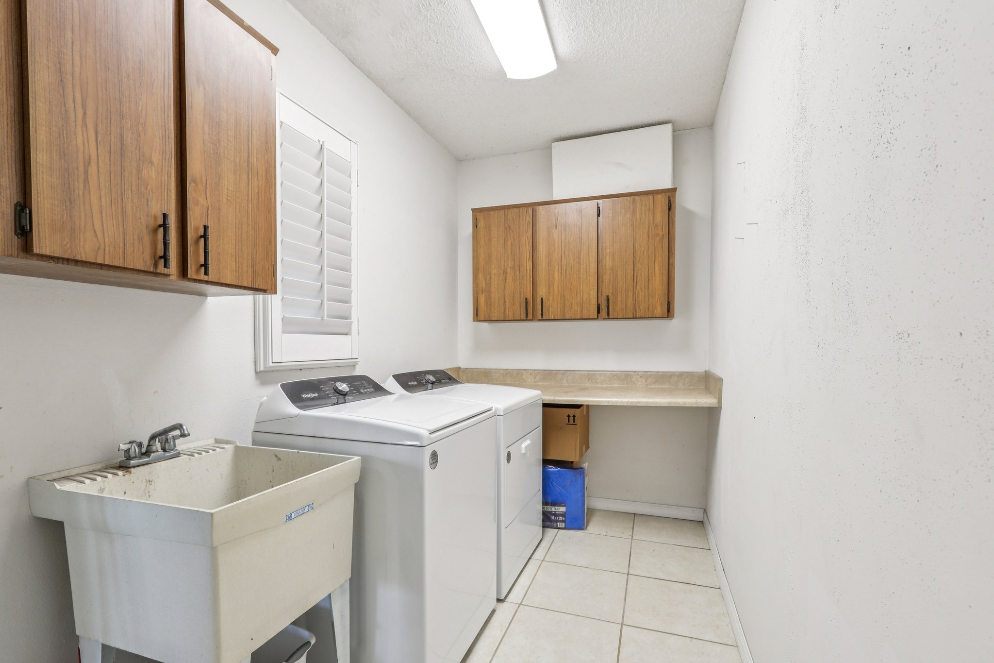 Crump Rd-S3101-029.jpg