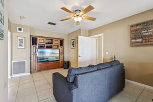 Crump Rd-S3101-050.jpg