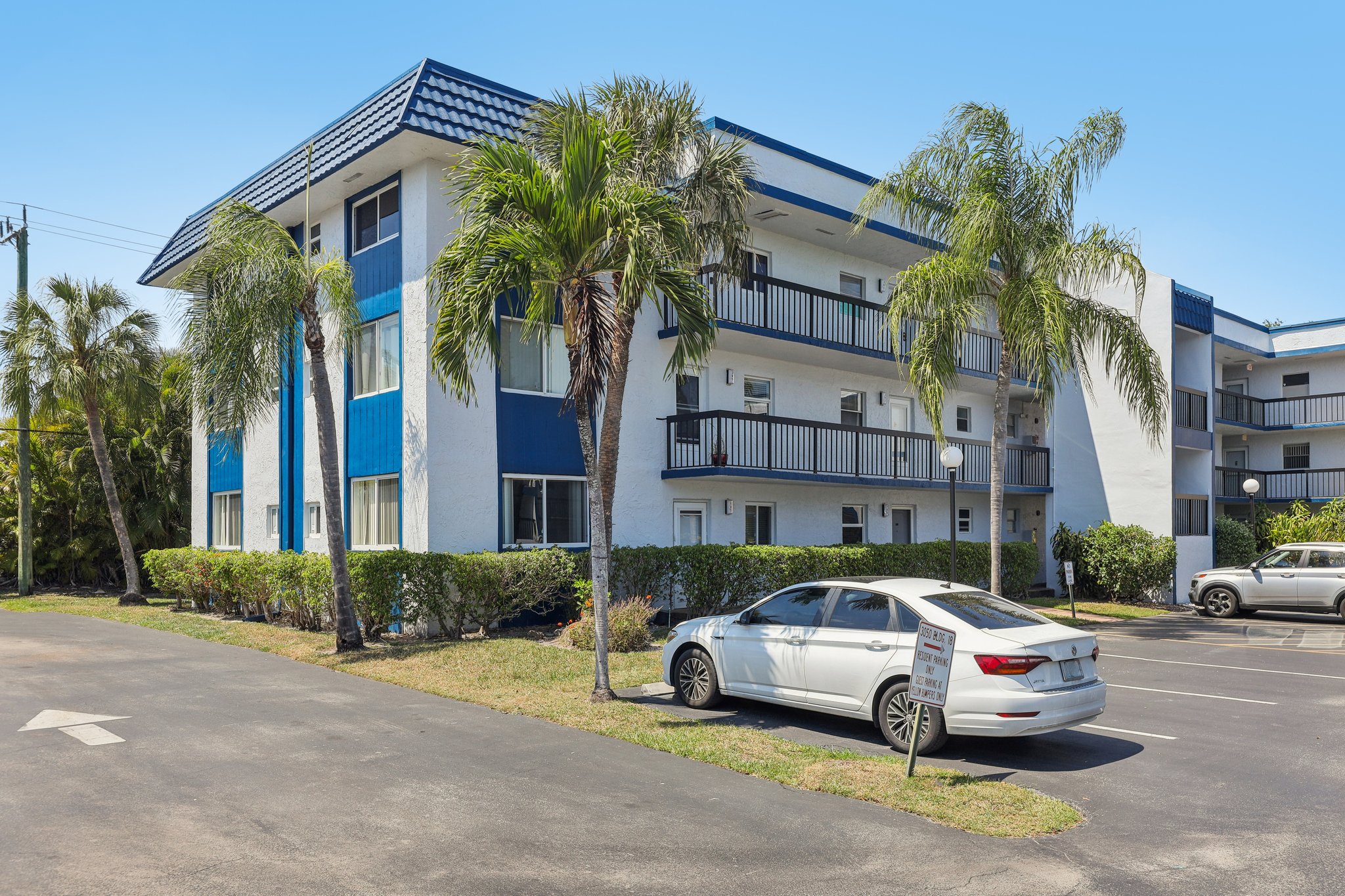Holiday Springs Blvd 101-S2703-029.jpg