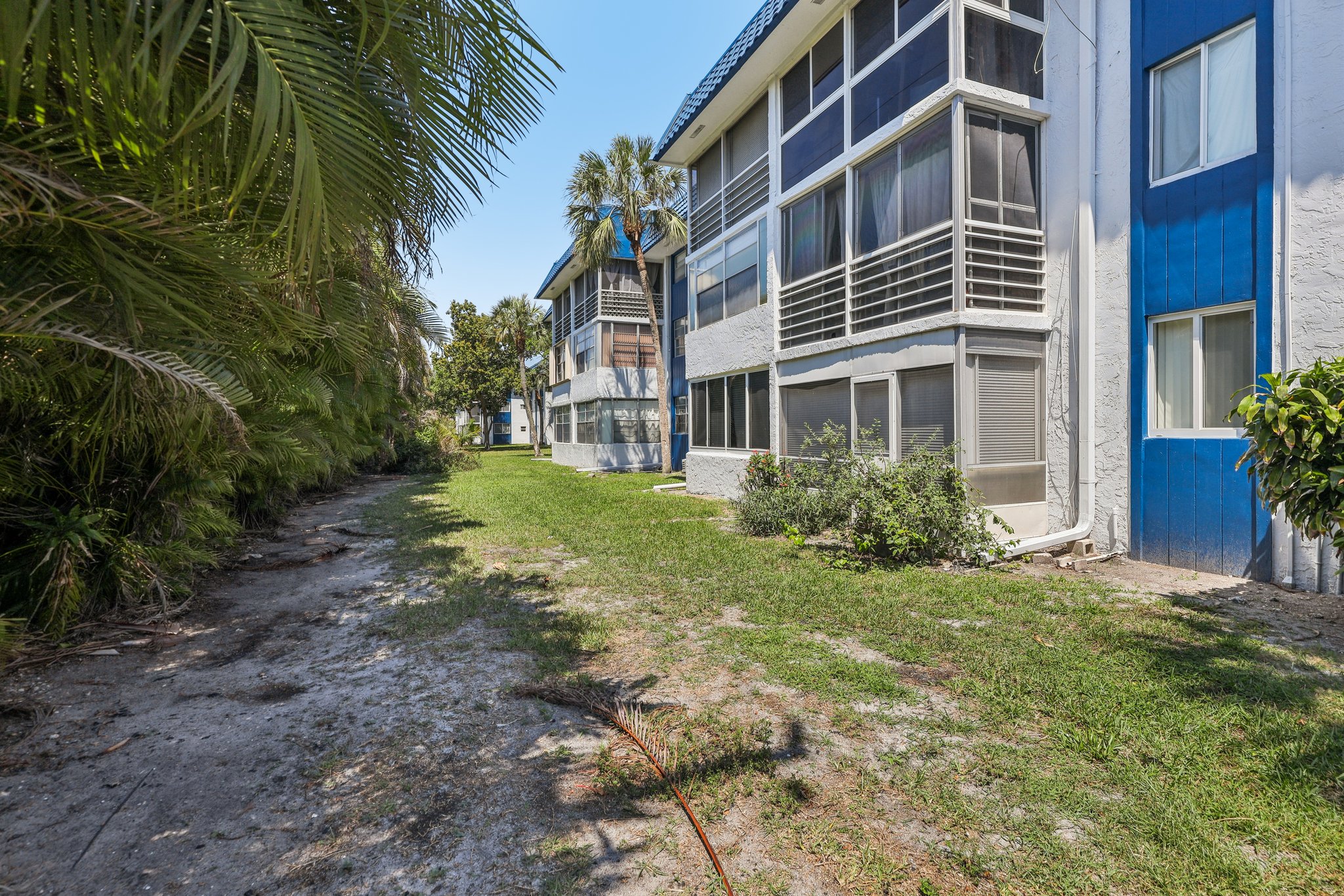 Holiday Springs Blvd 101-S2703-032.jpg
