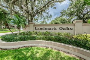 1-Landmark Oaks