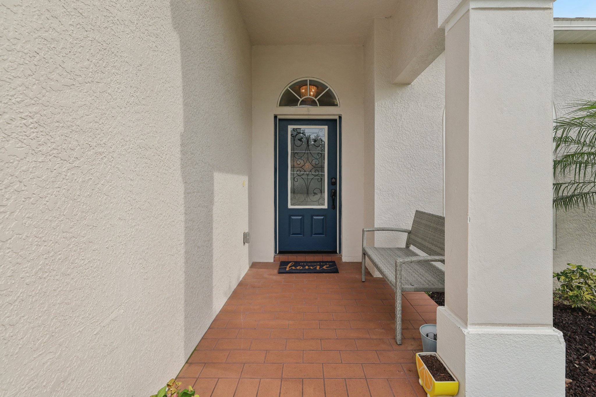 Latourette Dr-S0907-004.jpg