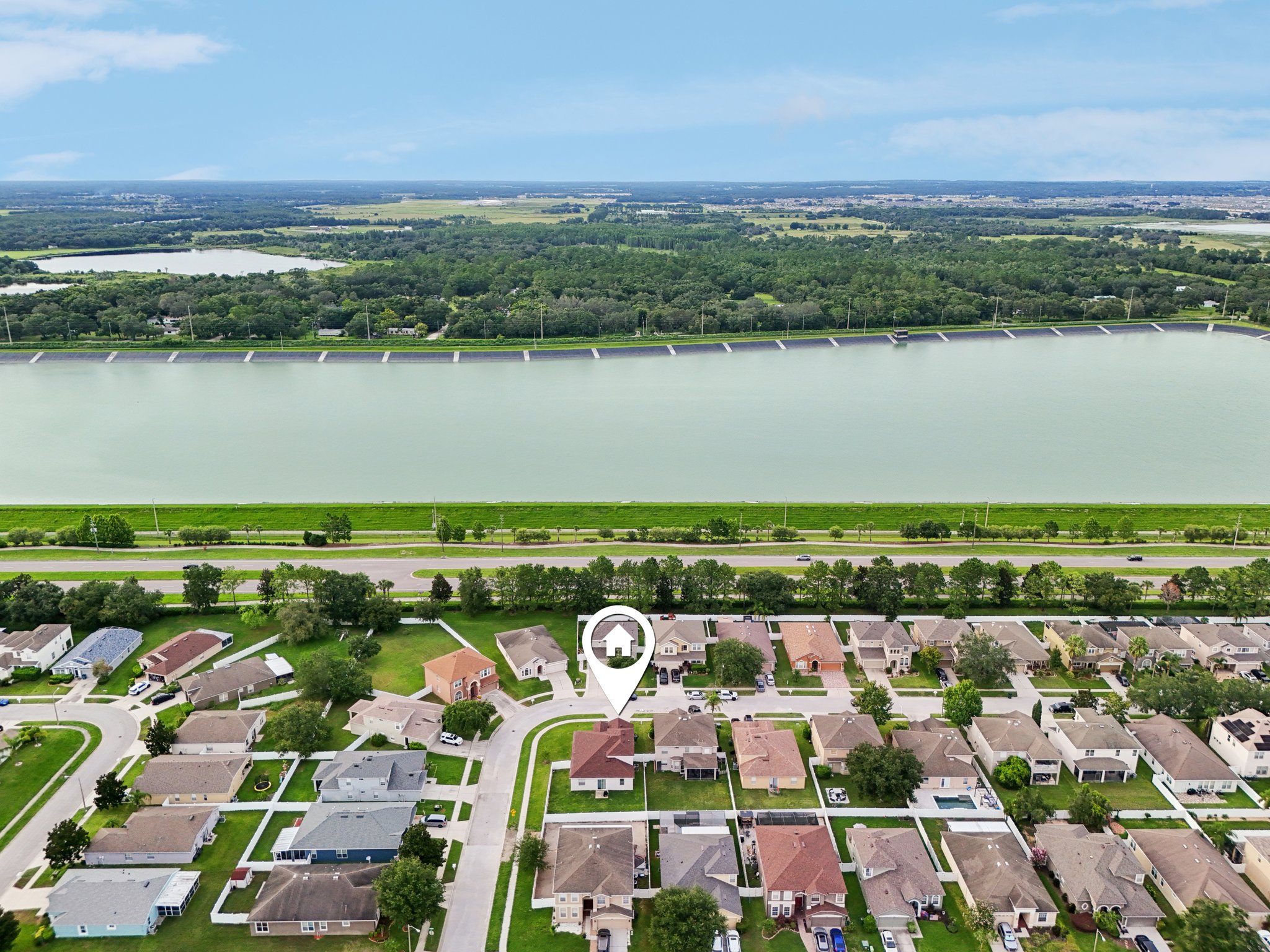 Latourette Dr-S0907-058.jpg
