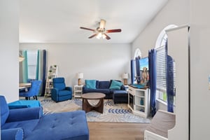 Latourette Dr-S0907-007.jpg