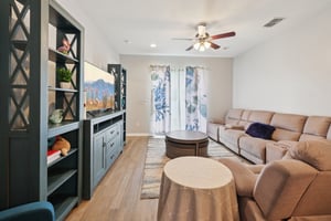 Latourette Dr-S0907-011.jpg