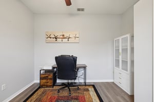 Latourette Dr-S0907-027.jpg