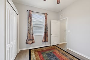 Latourette Dr-S0907-028.jpg