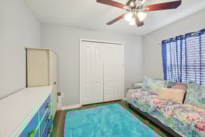 Latourette Dr-S0907-035.jpg