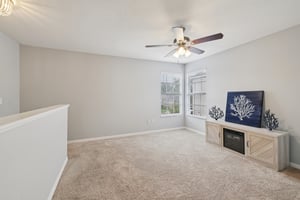 Latourette Dr-S0907-040.jpg