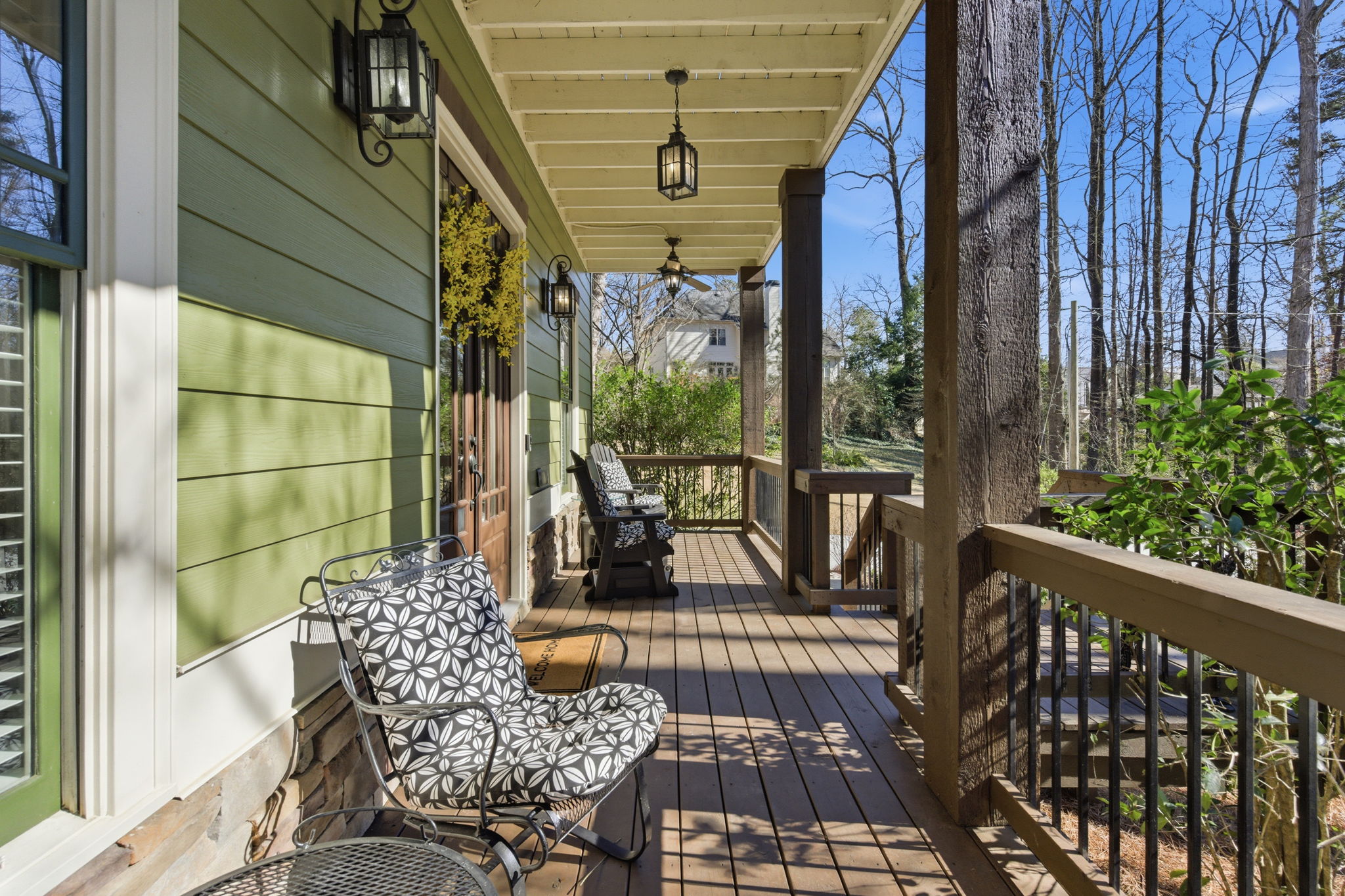 FULL LENGTH 1ST FLOOR COVERED PORCH