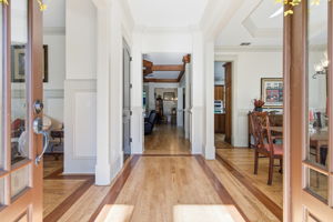 BEAUTIFULL DOUBLE DOOR ENTY