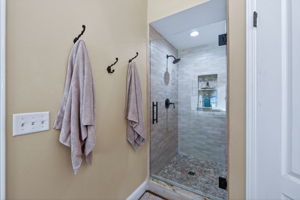  Photo 49