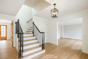 Foyer -  *VIRTUALLY STAGED*