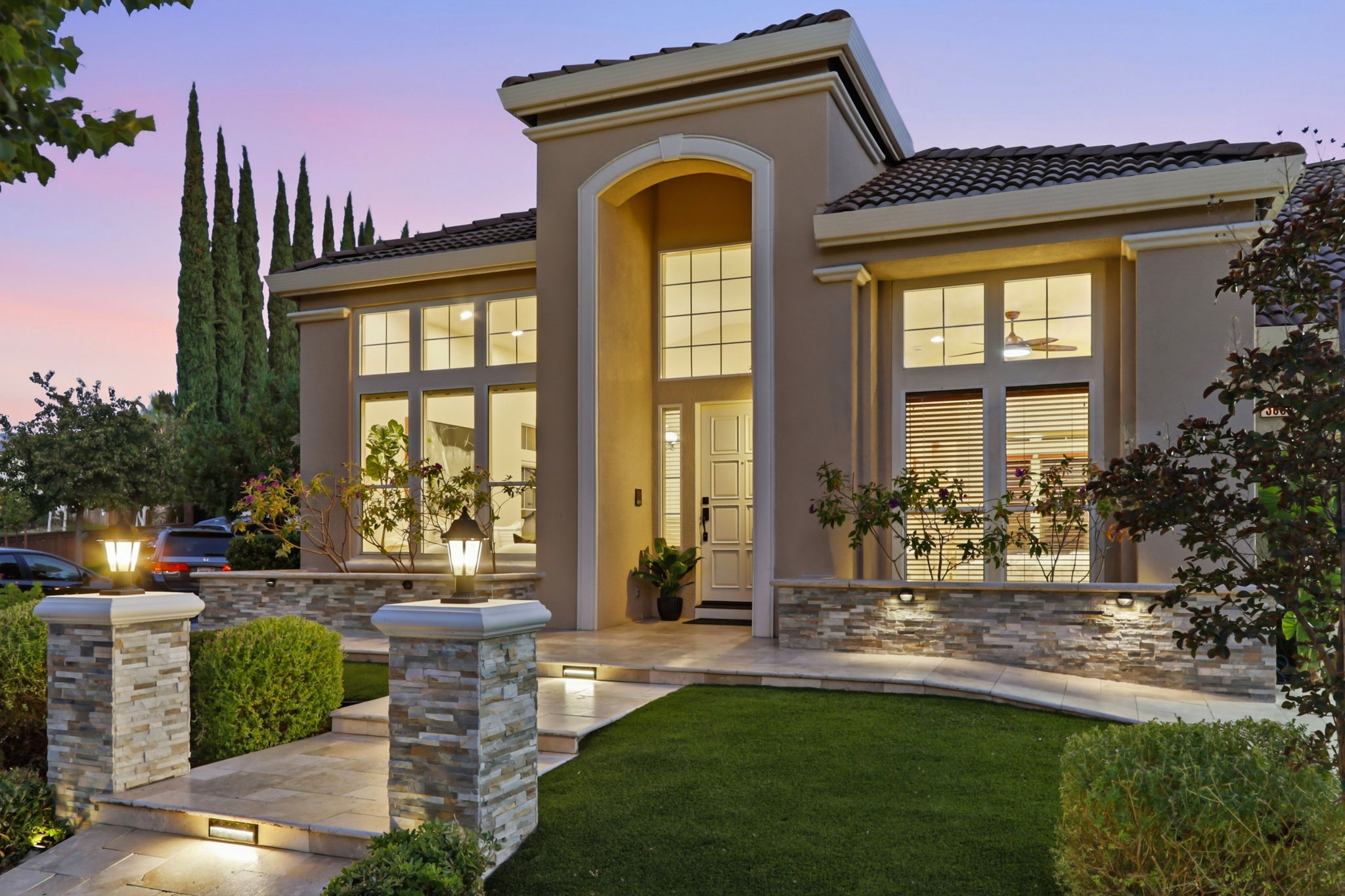 029_F8_TWILIGHT_3056 Dante Ct