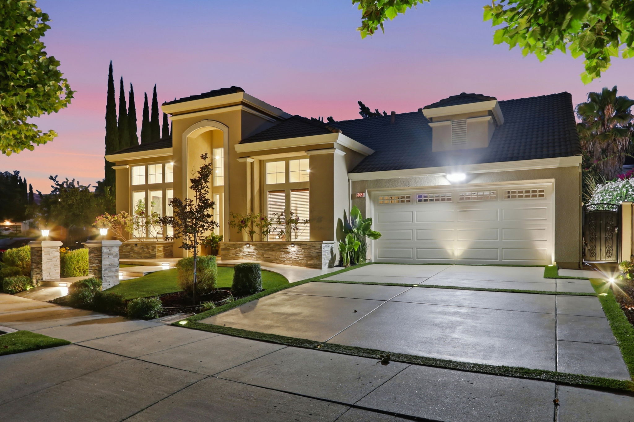 045_F8_TWILIGHT_3056 Dante Ct