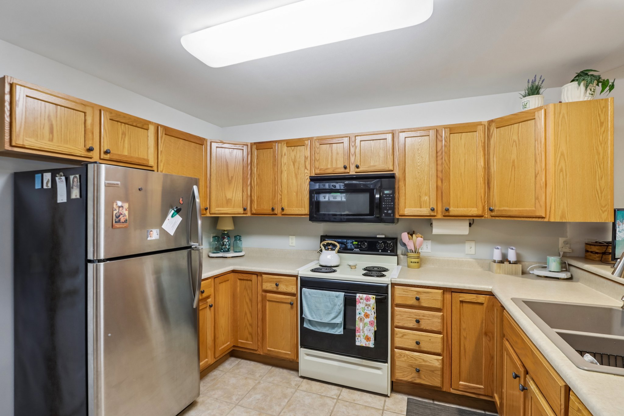 Edmonton Dr-S2208-022.jpg