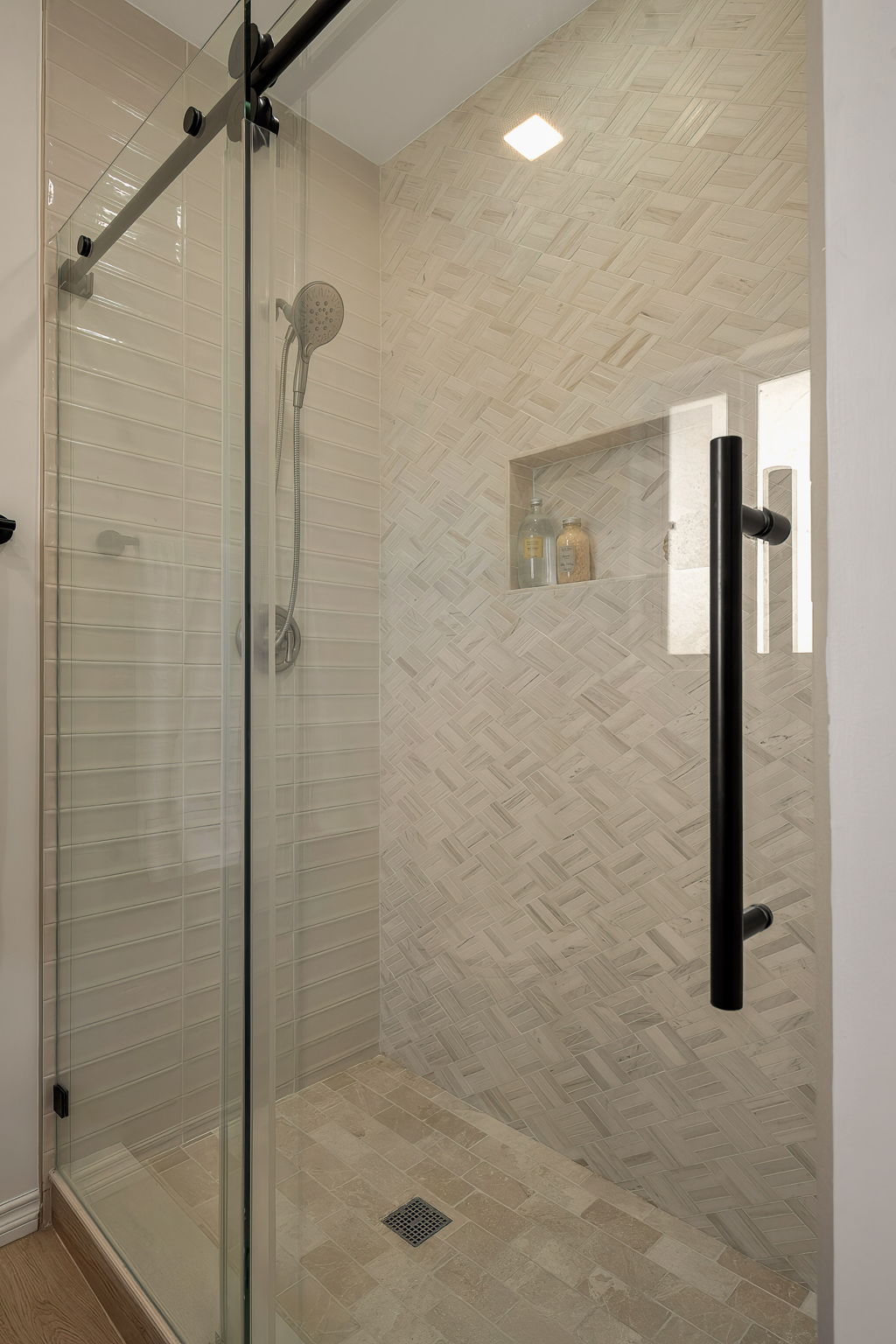 3056 N Buena Vista Street-25