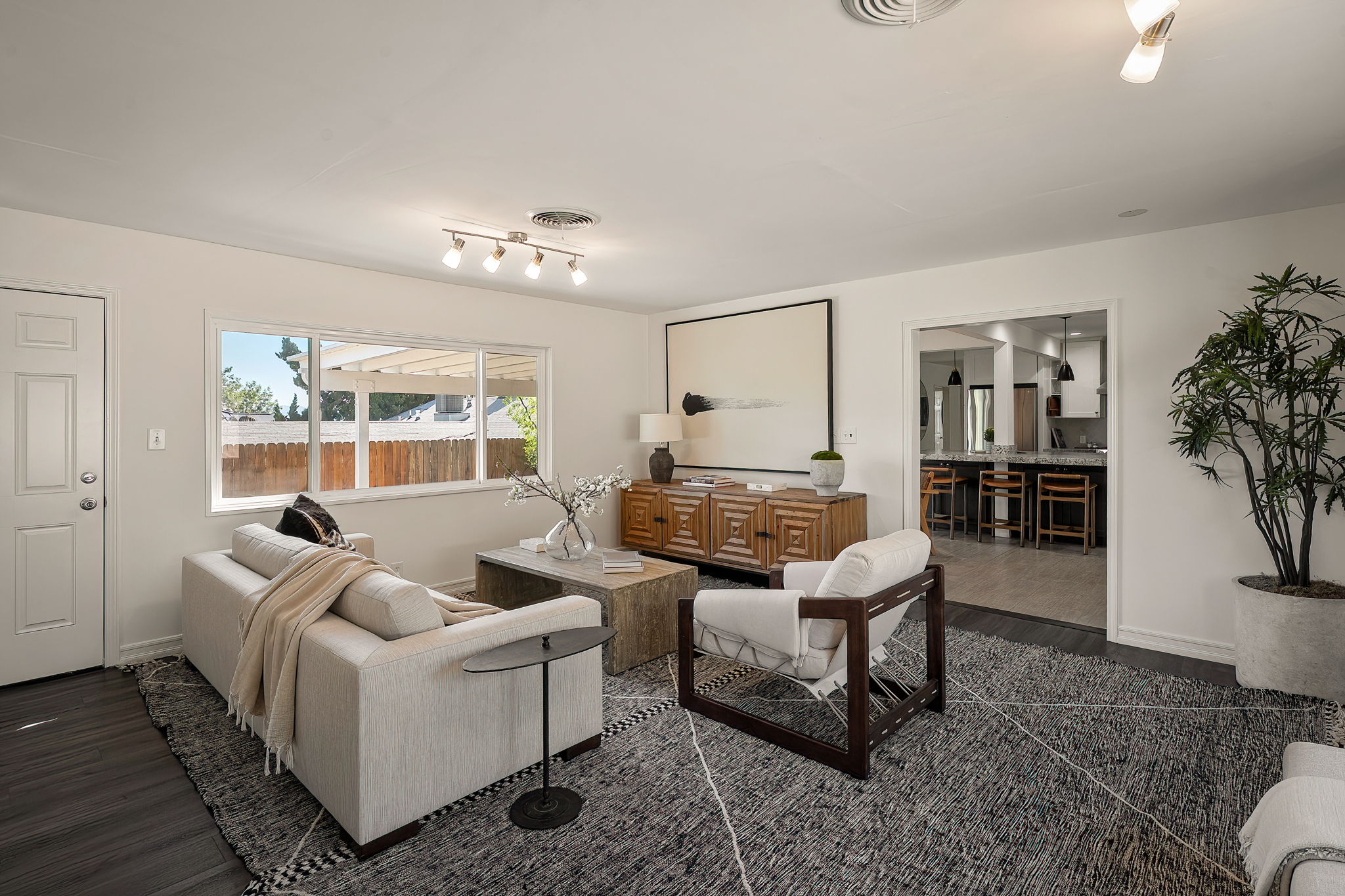 3056 N Buena Vista Street-28