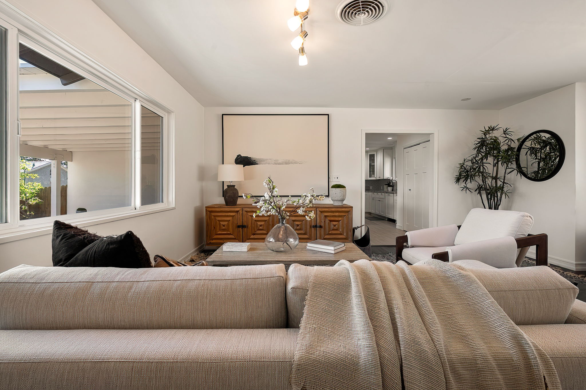 3056 N Buena Vista Street-30