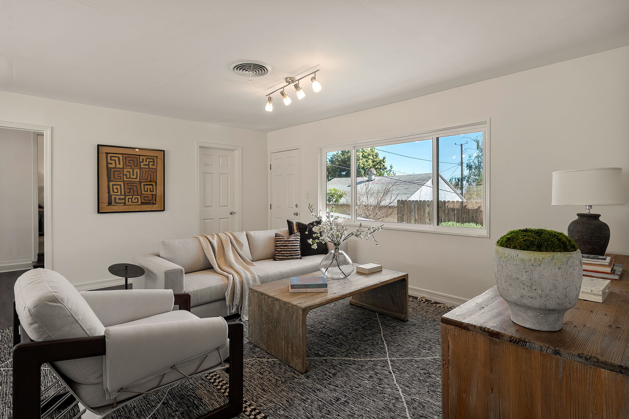 3056 N Buena Vista Street-33