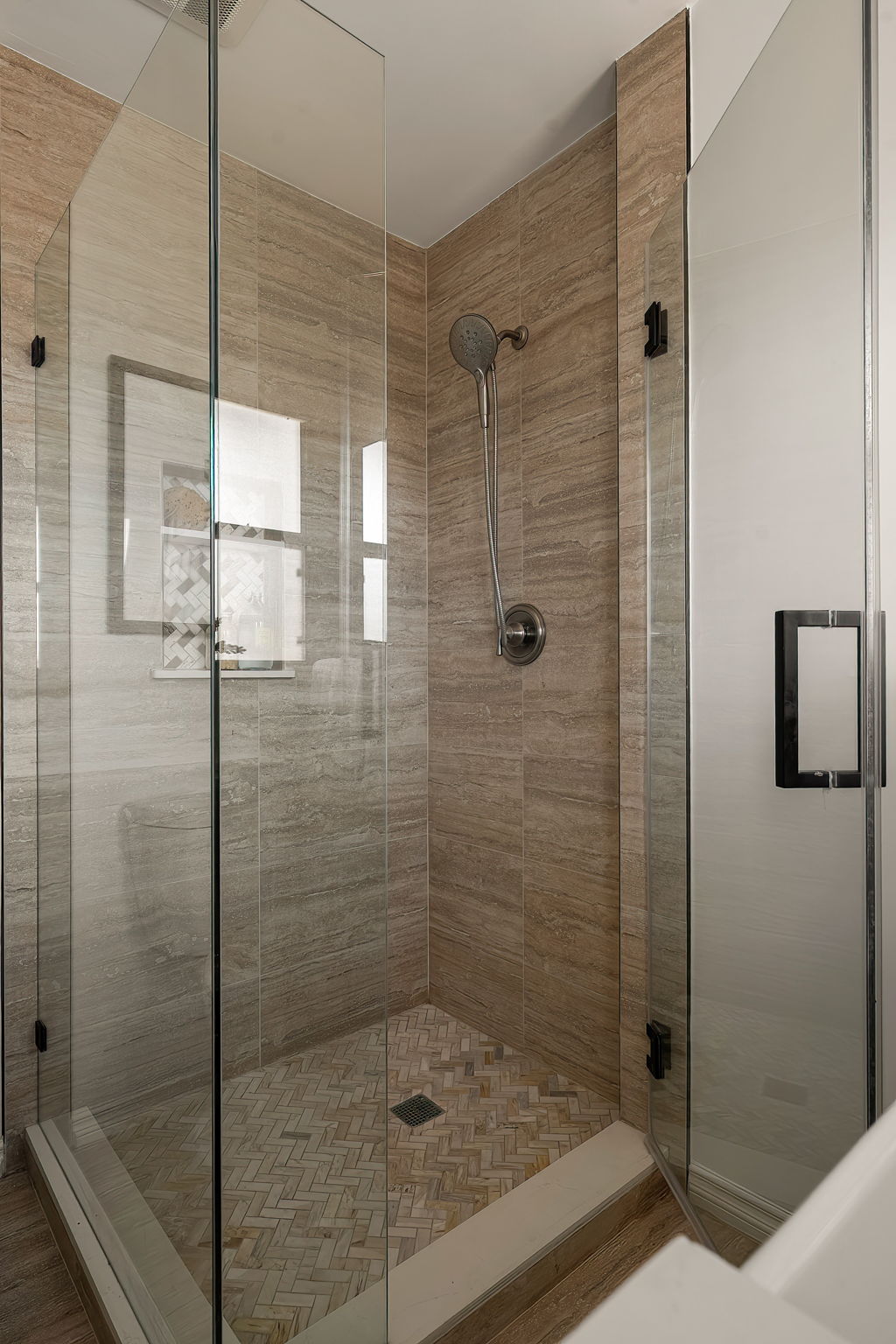 3056 N Buena Vista Street-35