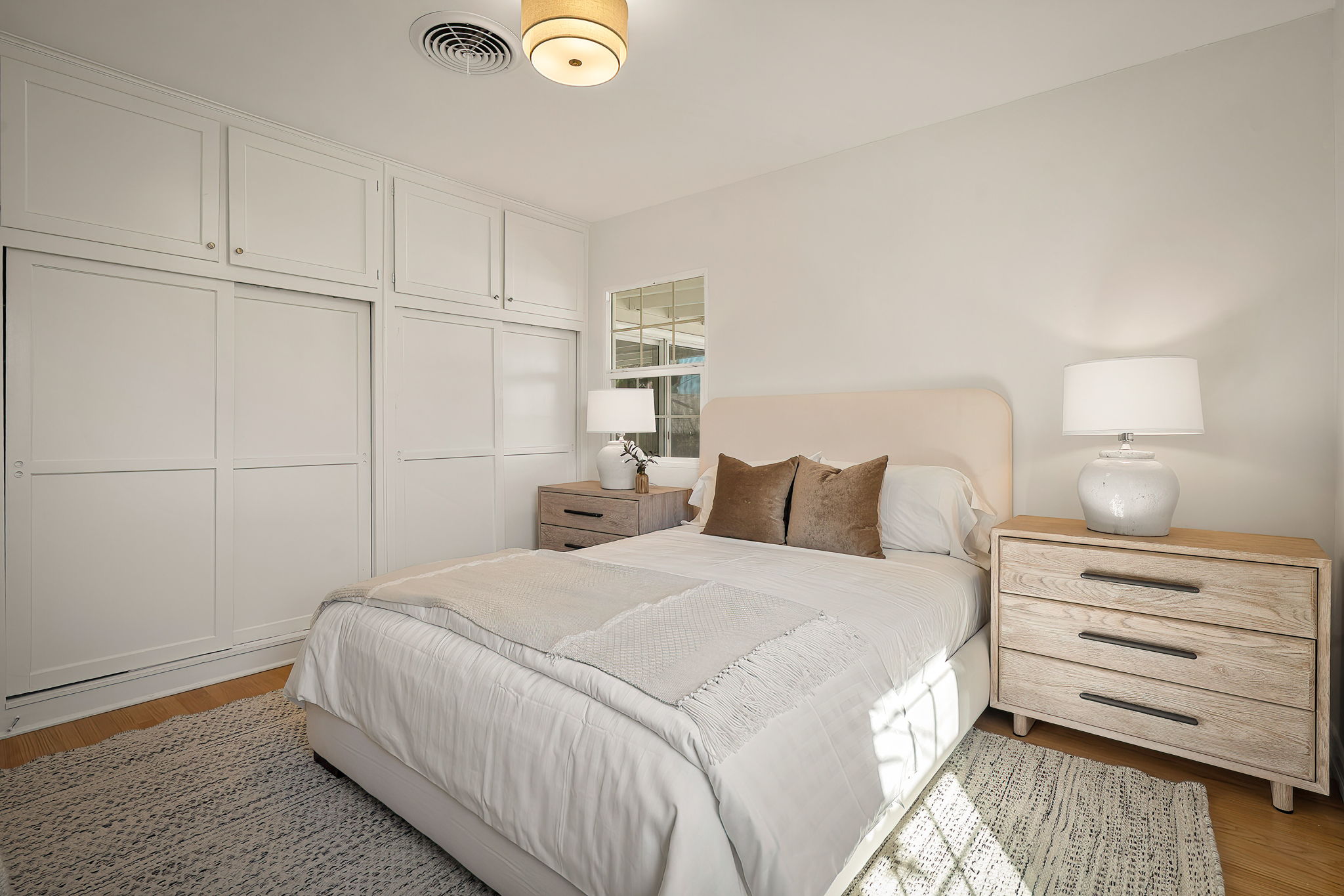 3056 N Buena Vista Street-37