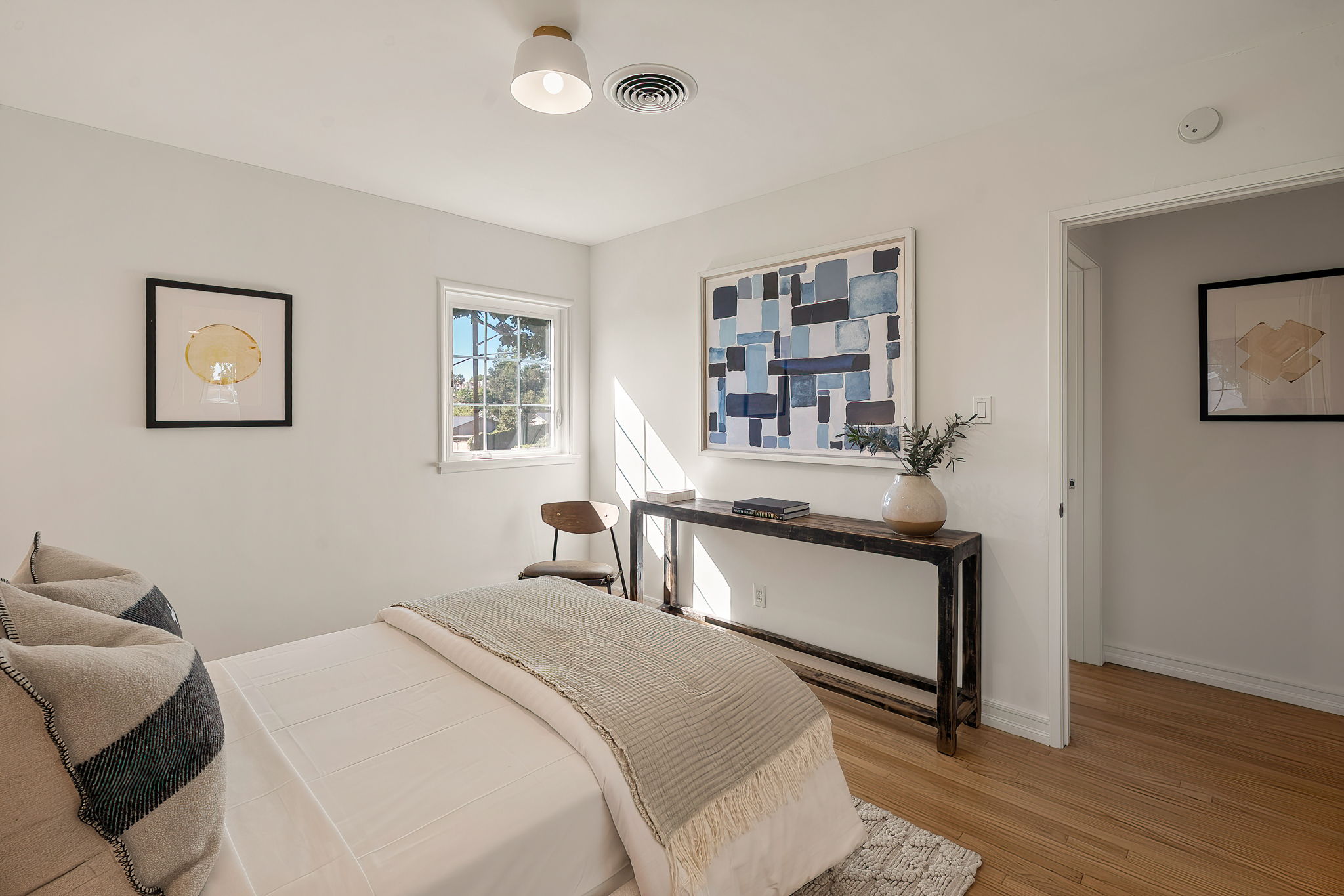 3056 N Buena Vista Street-40