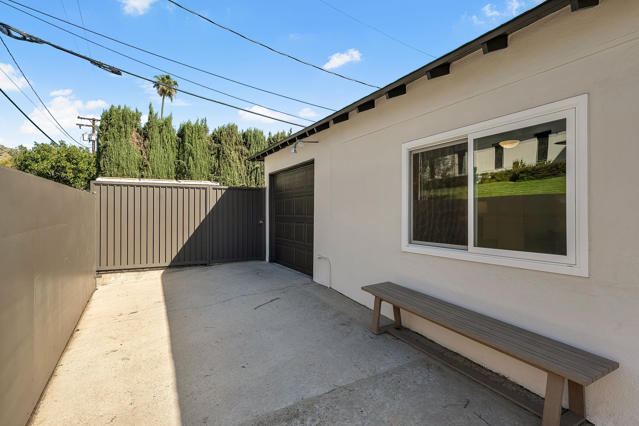 3056 N Buena Vista Street-46