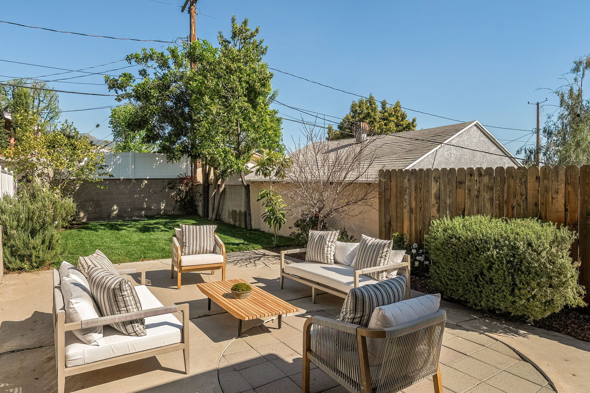 3056 N Buena Vista Street-59