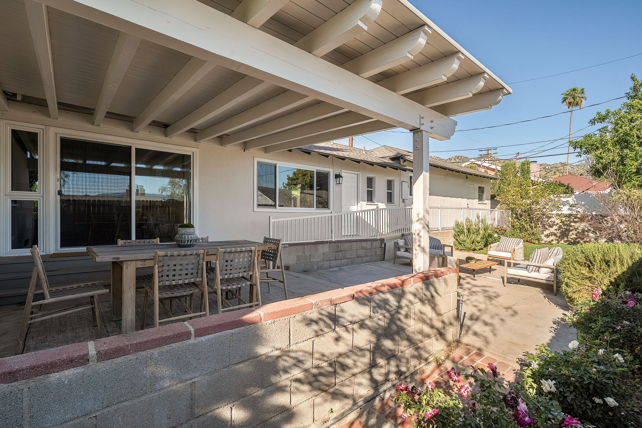 3056 N Buena Vista Street-71