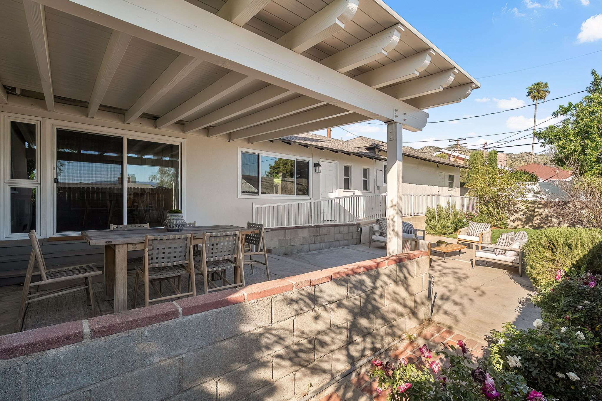 3056 N Buena Vista Street-72