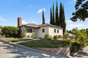 3056 N Buena Vista Street-2