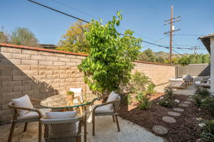 3056 N Buena Vista Street-49