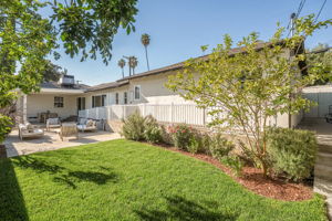 3056 N Buena Vista Street-65