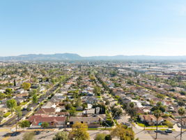 3056 N Buena Vista Street-77