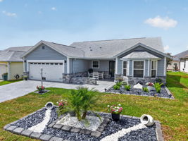 Front Elevation / Landscaping