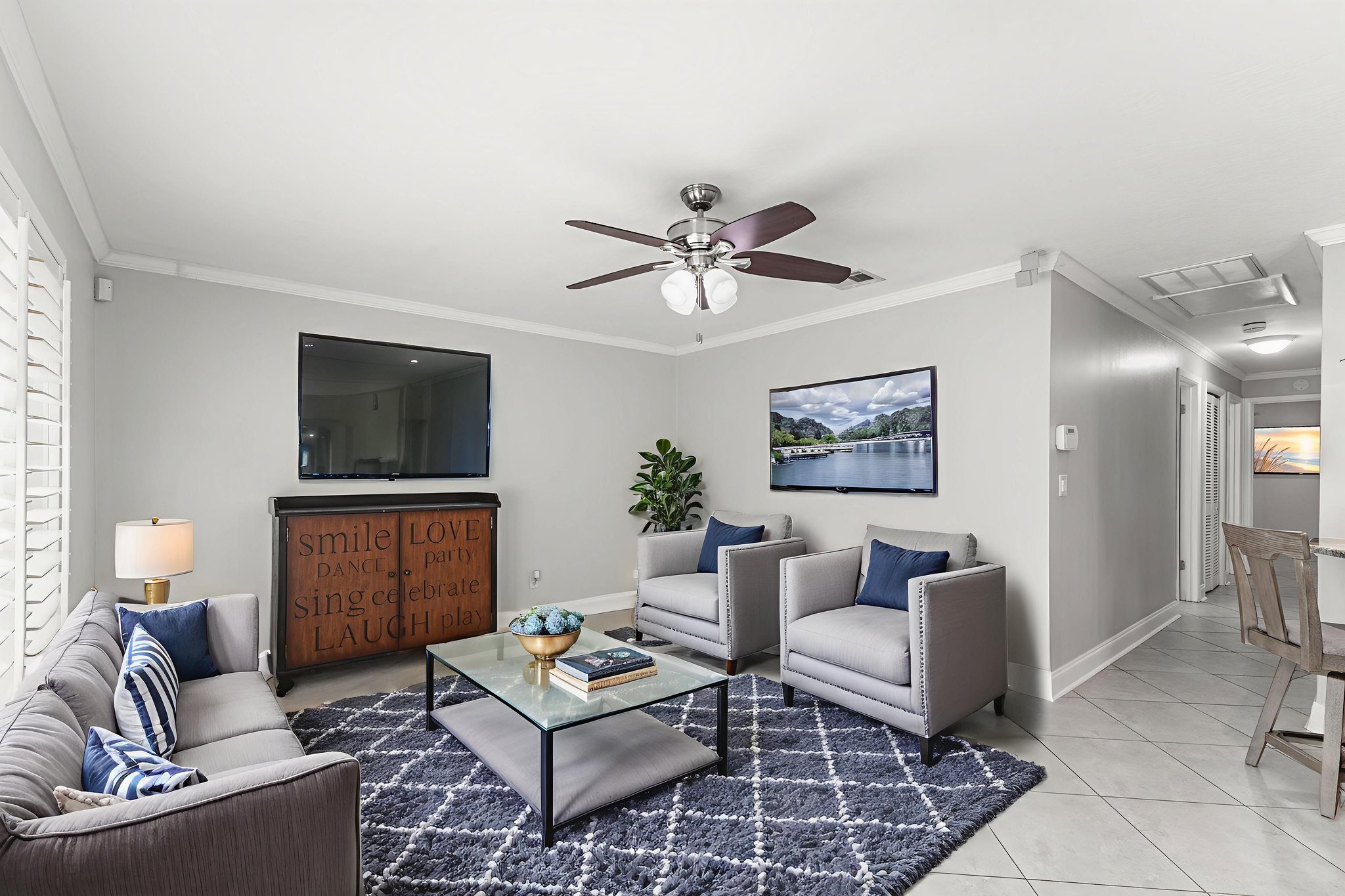 04 virtually staged.jpeg