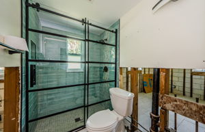 Bathroom 1a