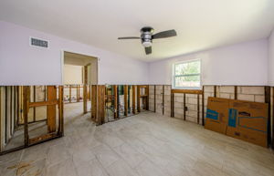 Bedroom 1b