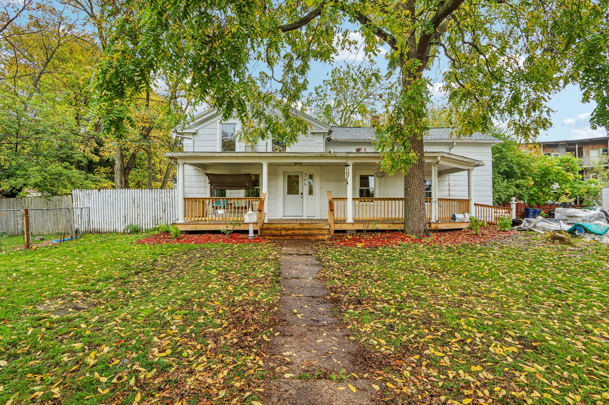 Milton Ave-S1610-002.jpg