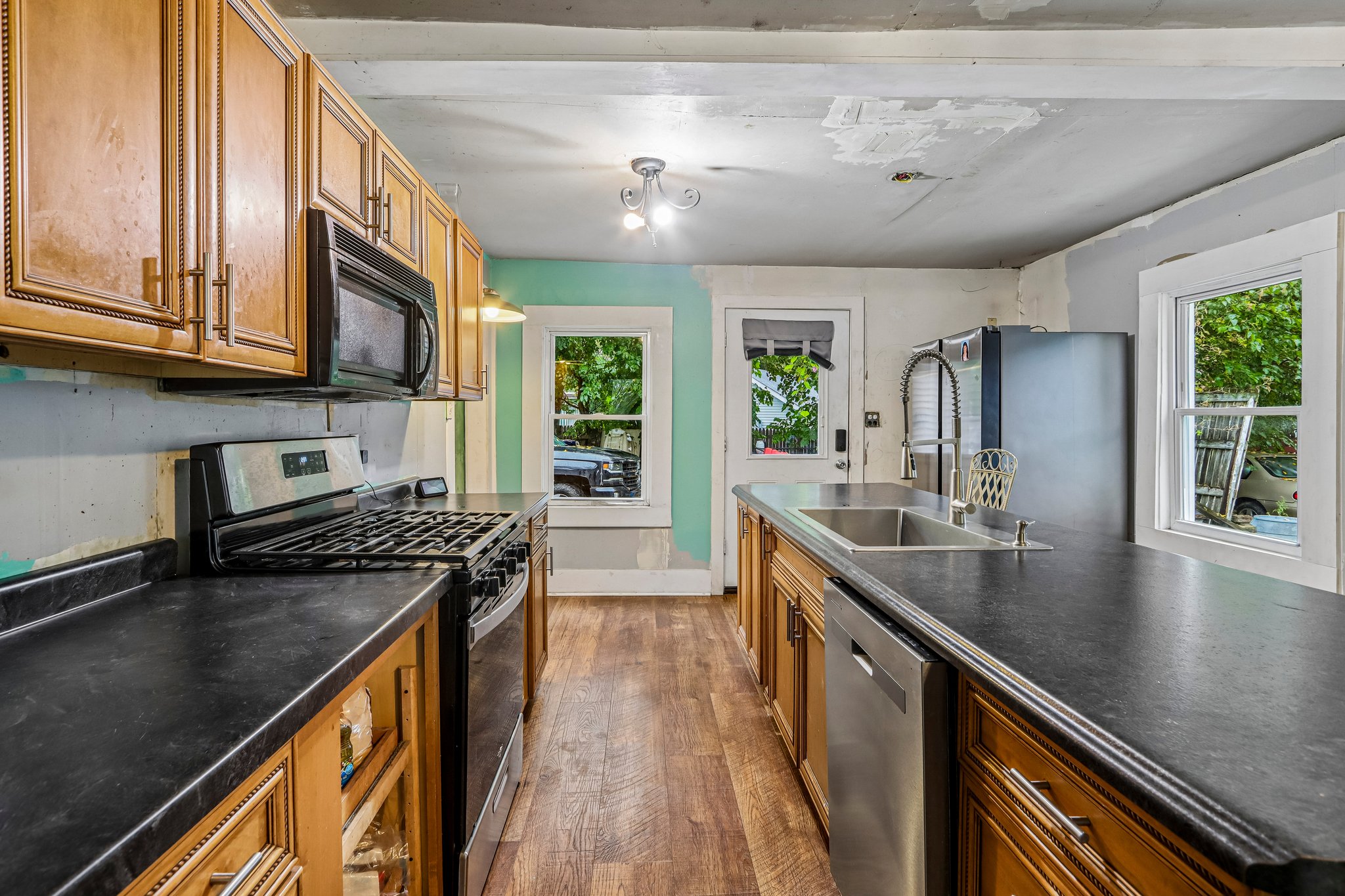 Milton Ave-S1610-017.jpg