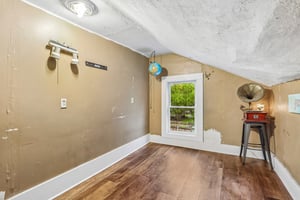 Milton Ave-S1610-023.jpg