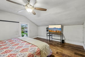 Milton Ave-S1610-024.jpg