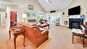 306 Potomac Drive-16