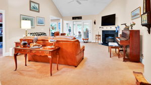 306 Potomac Drive-15