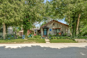  Photo 40