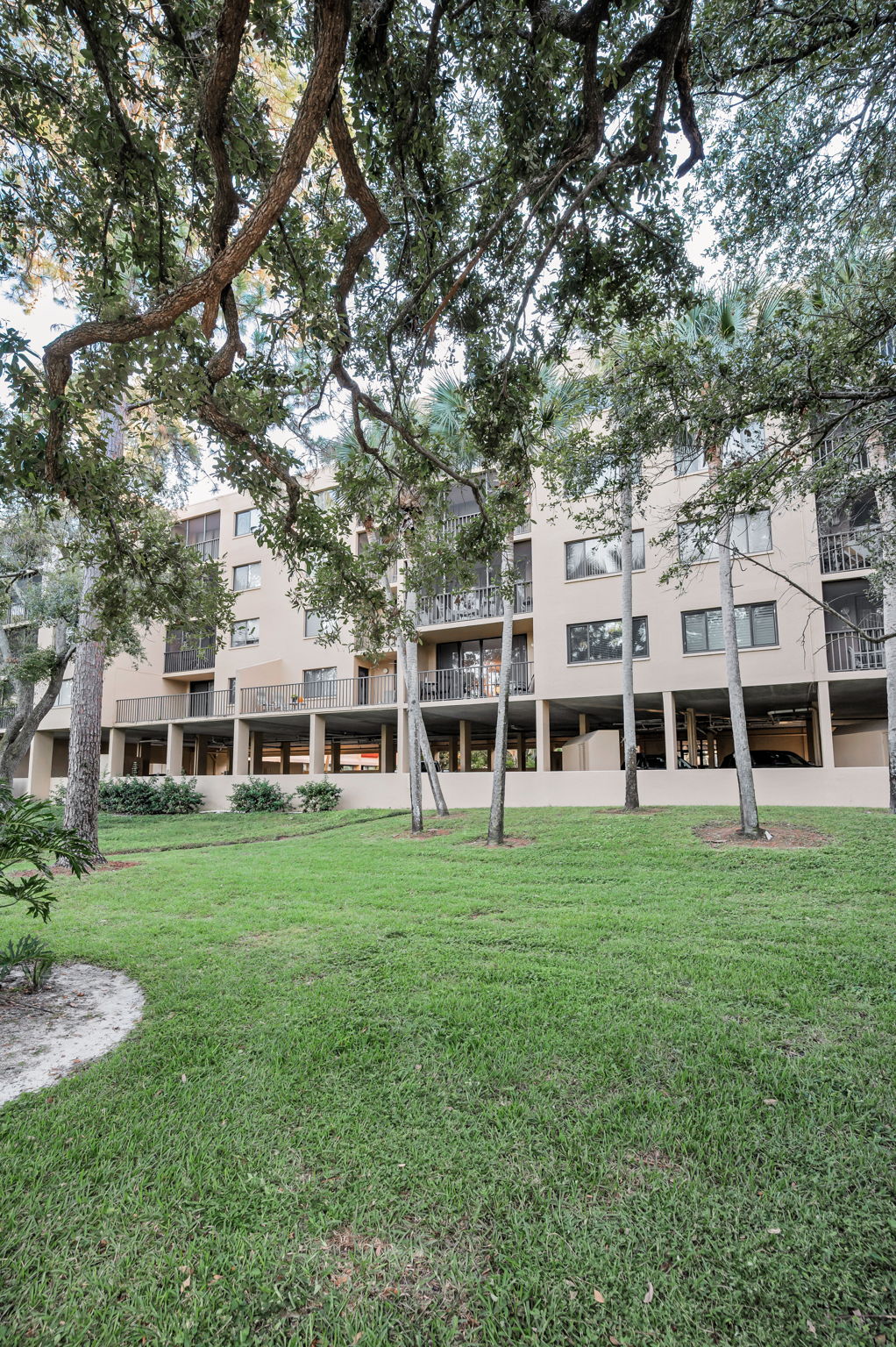 Rear Exterior2