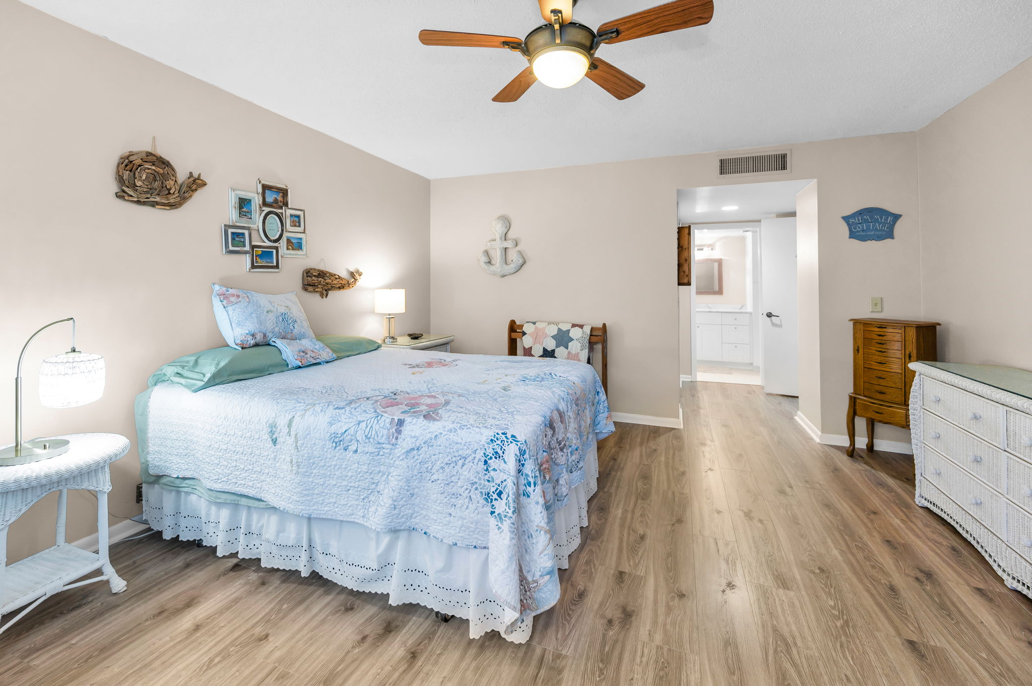Master Bedroom1d